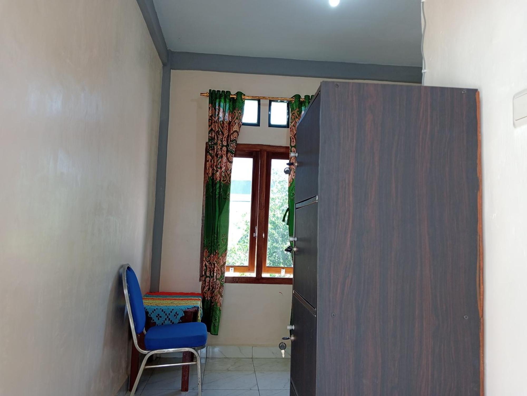 Yusilver Guest House Labuan Bajo Buitenkant foto