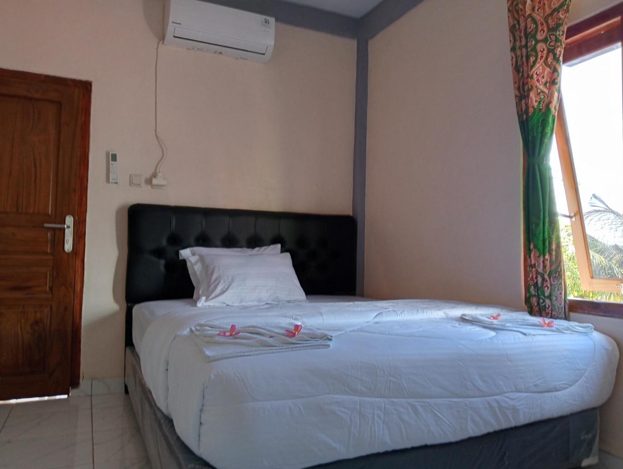 Yusilver Guest House Labuan Bajo Kamer foto